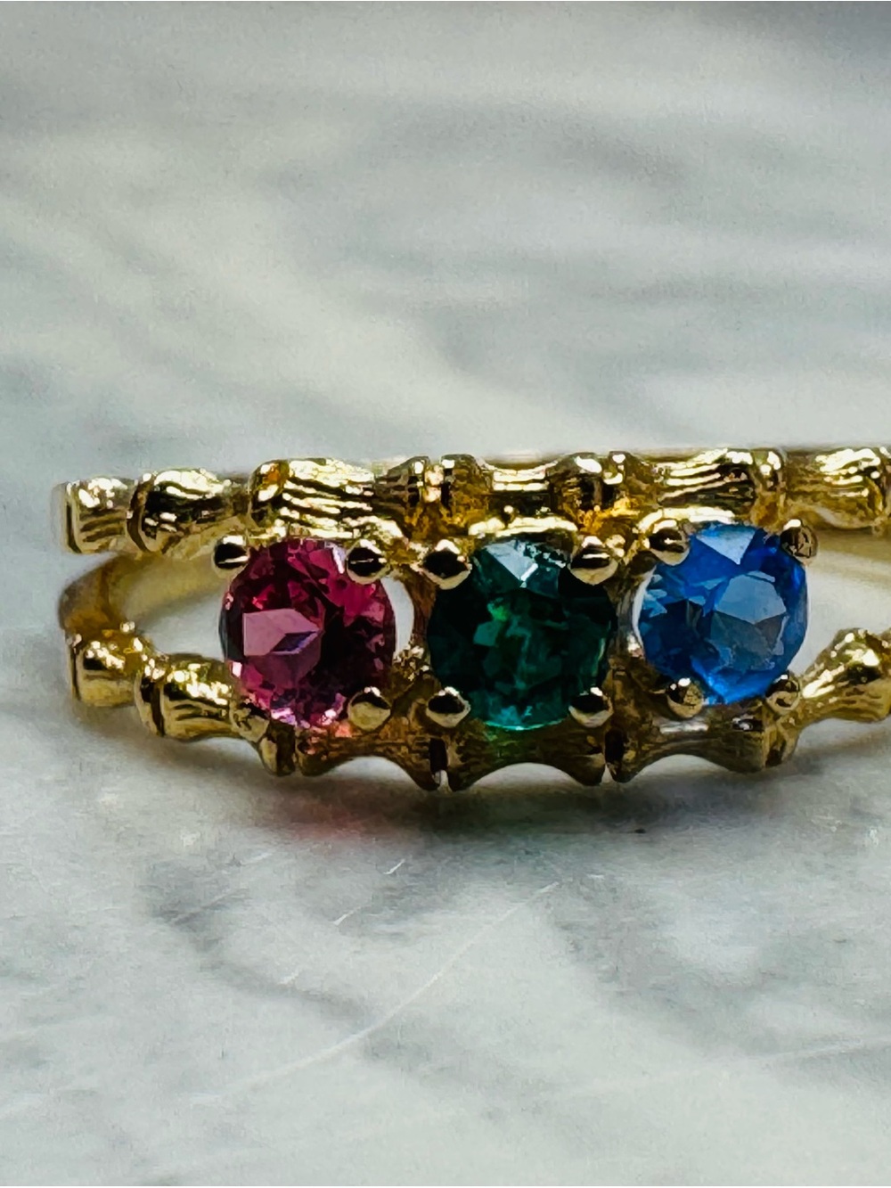 Vintage Gold Plated 3 Stone CZ Sample Ring Size 7 Birthstone - Picture 14 of 14